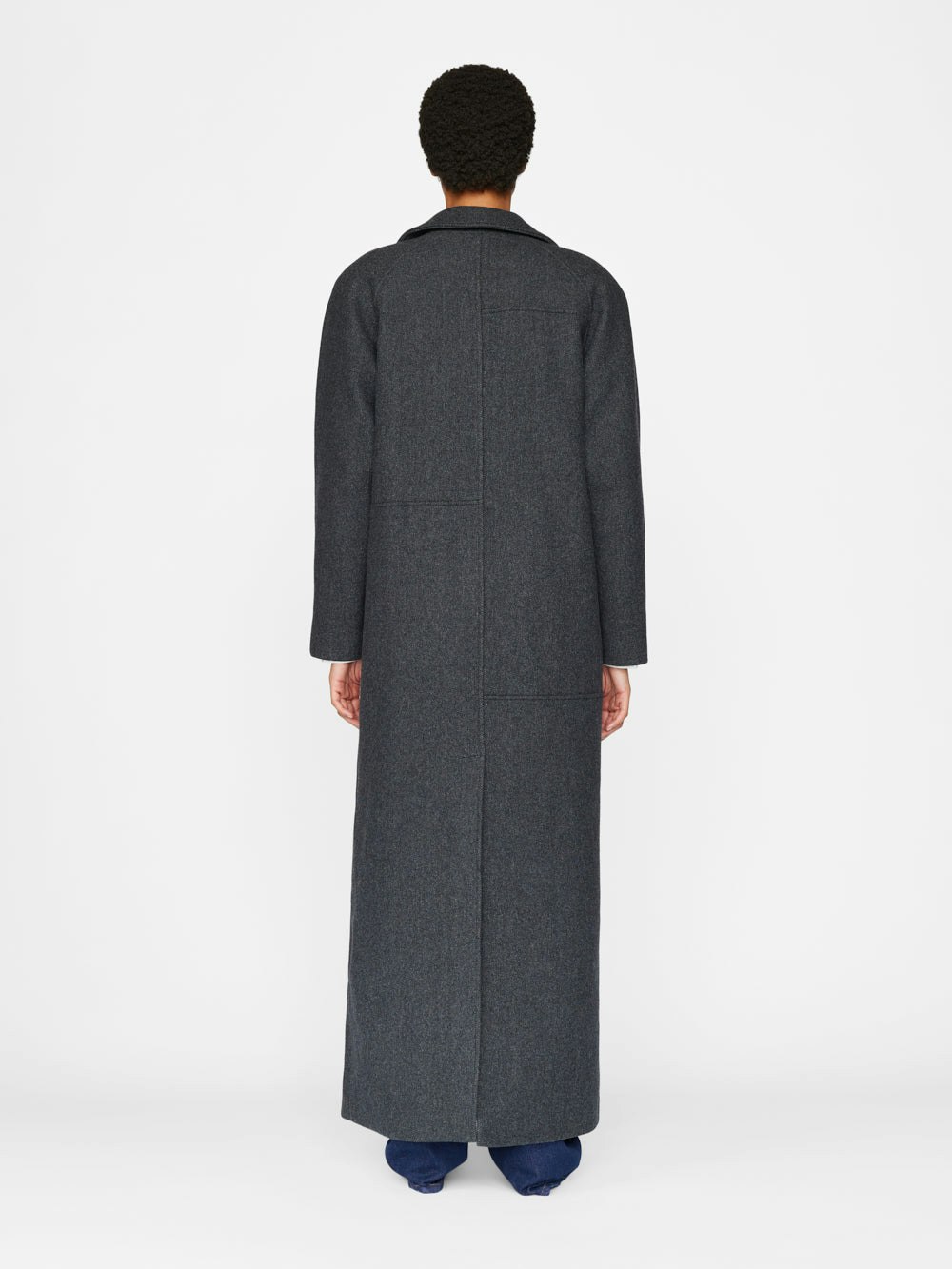 coat back view alt:fit2